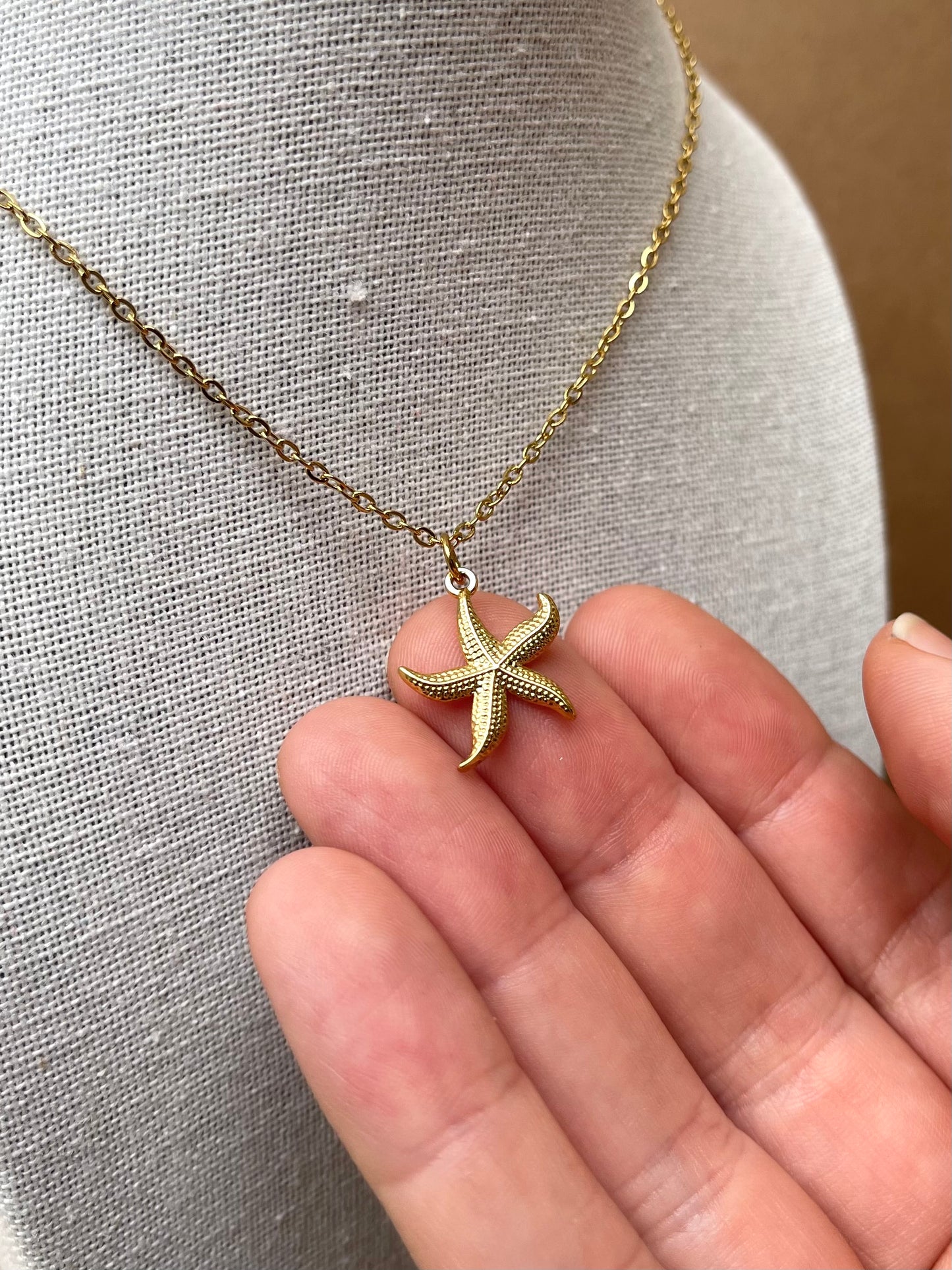 Starfish necklace