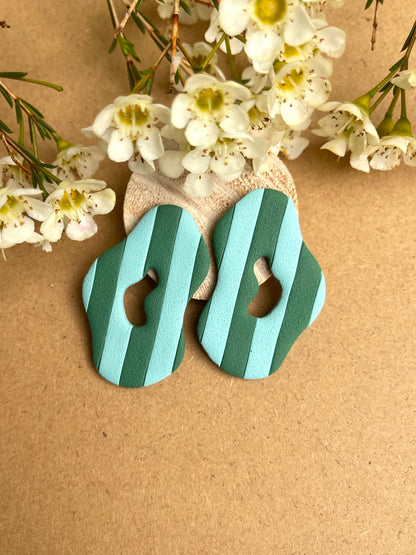 Madeleine (blue/green)