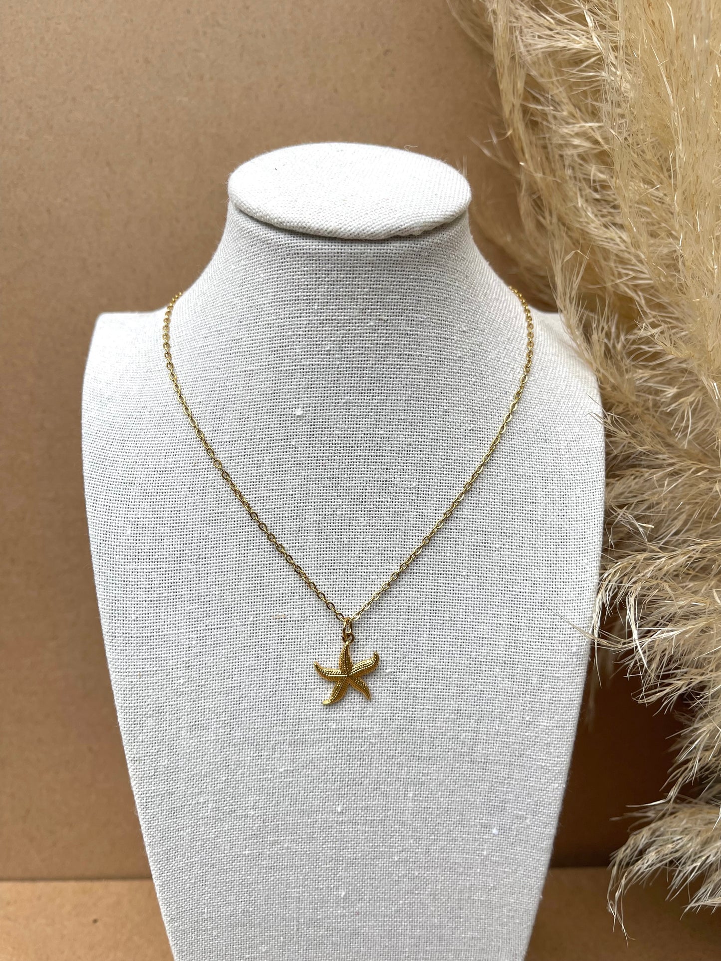 Starfish necklace